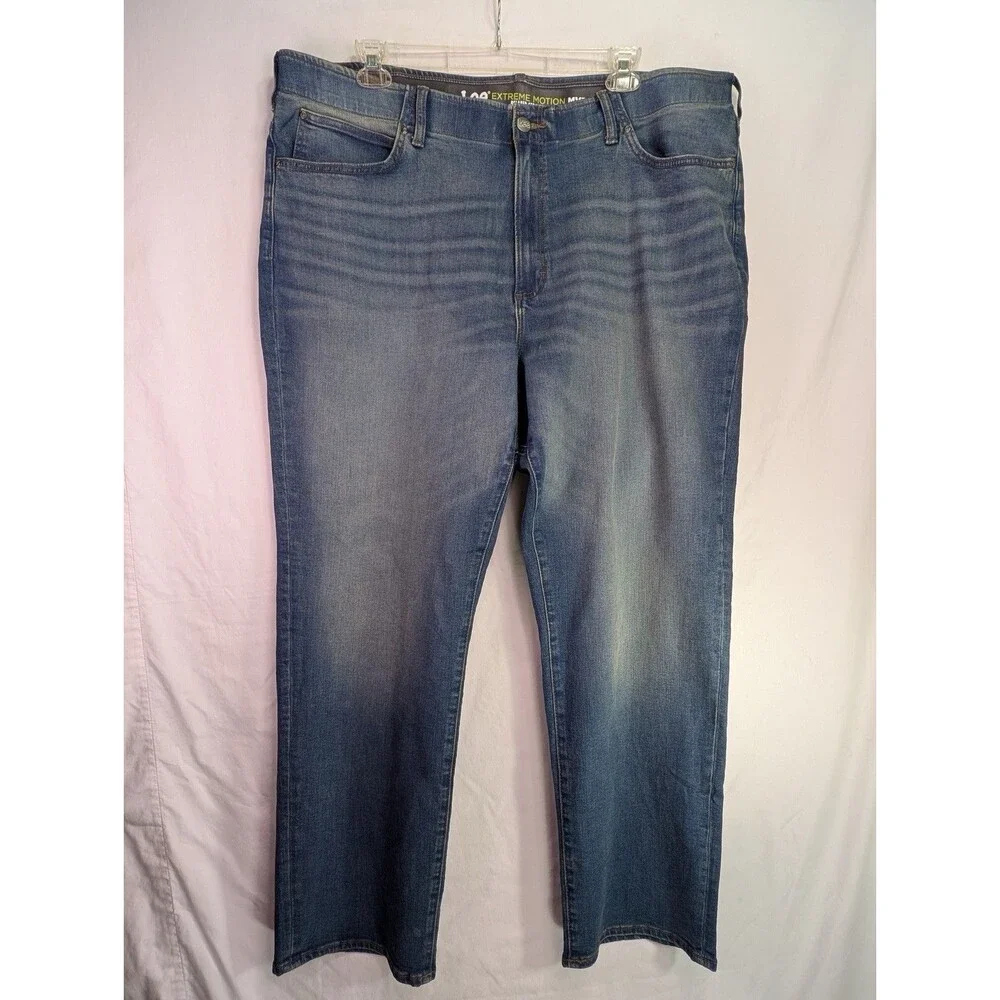Lee Extreme Motion MVP Jeans Mens 46x32 Blue Medium Wash Relaxed Straight Denim